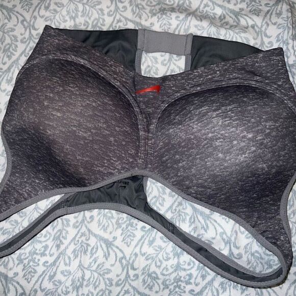 Nike dry fit sports bra grey size 32D - Picture 4 of 4